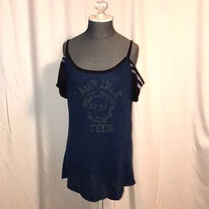 Off the Shoulder T-Shirt w/ logo